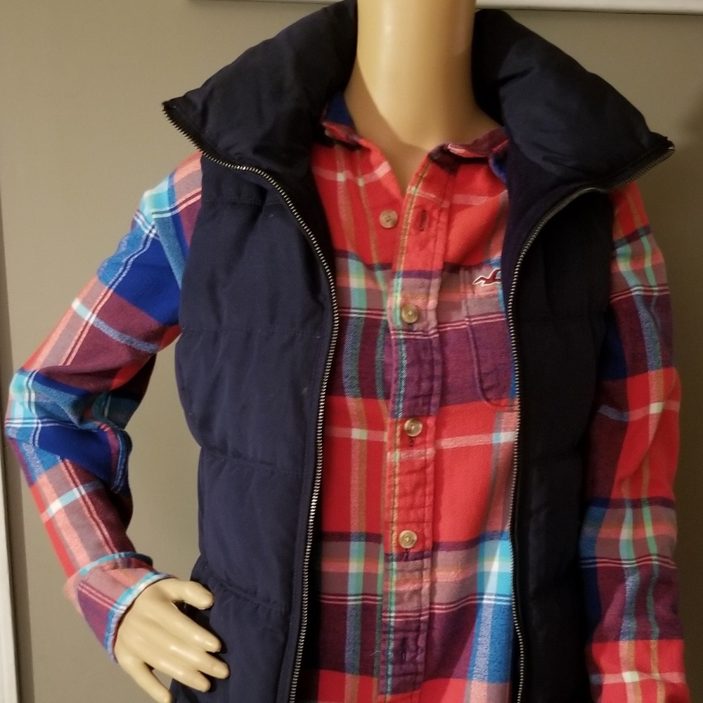 Hollister flannel button down shirt  size medium